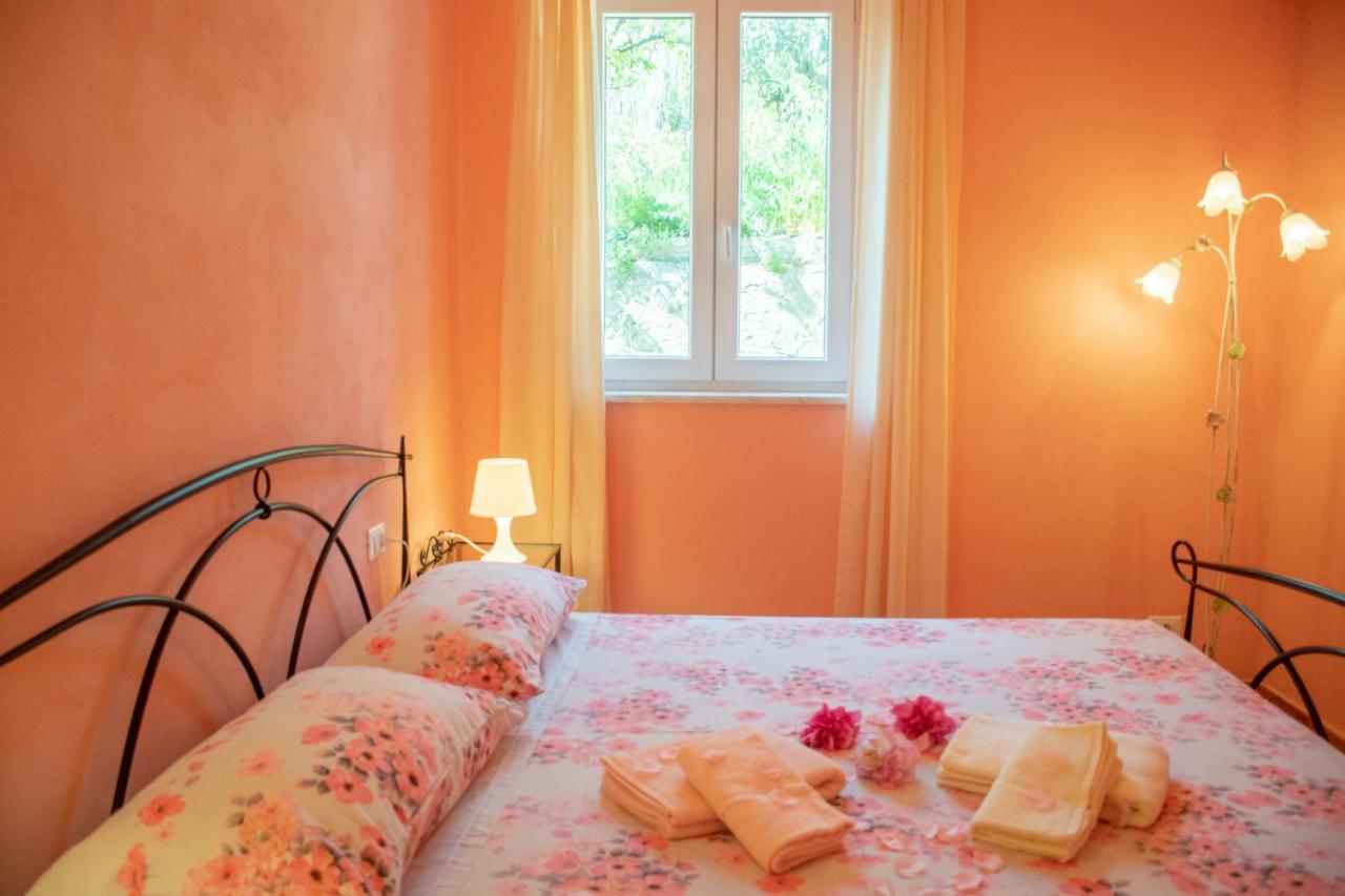Appartamenti Celestina Portoferraio Exteriör bild